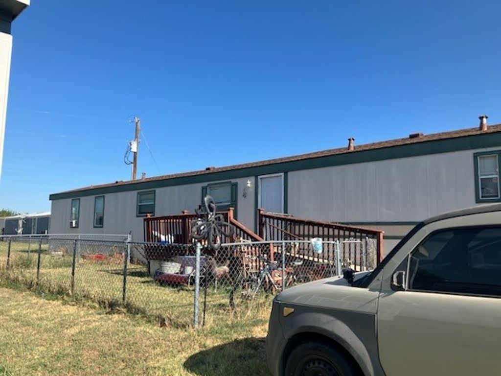106 Preston Drive, Sanger, TX 76266