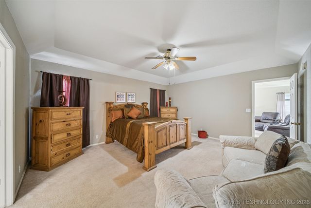 6607 Silver Oak Terrace W, Tulsa, OK 74107