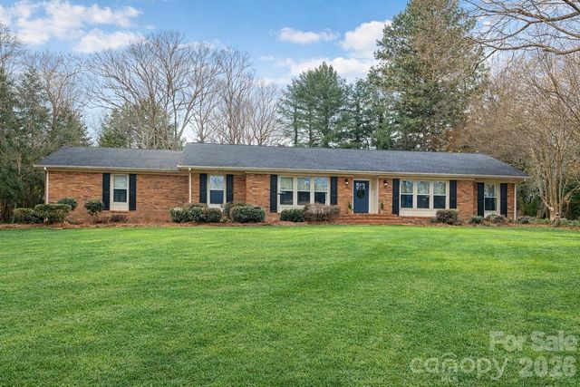 5334 Shoreview Drive, Concord, NC 28025