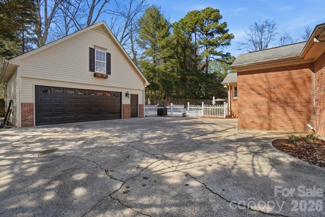 5334 Shoreview Drive, Concord, NC 28025