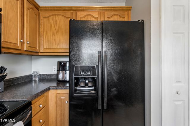 204 Gray Station Road 204, Johnson City, TN 37615