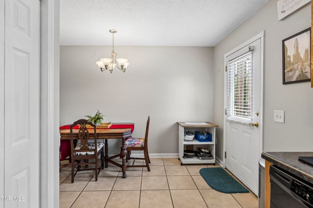 204 Gray Station Road 204, Johnson City, TN 37615