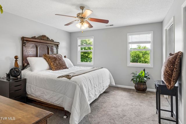 204 Gray Station Road 204, Johnson City, TN 37615