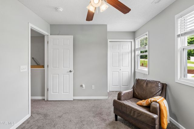 204 Gray Station Road 204, Johnson City, TN 37615