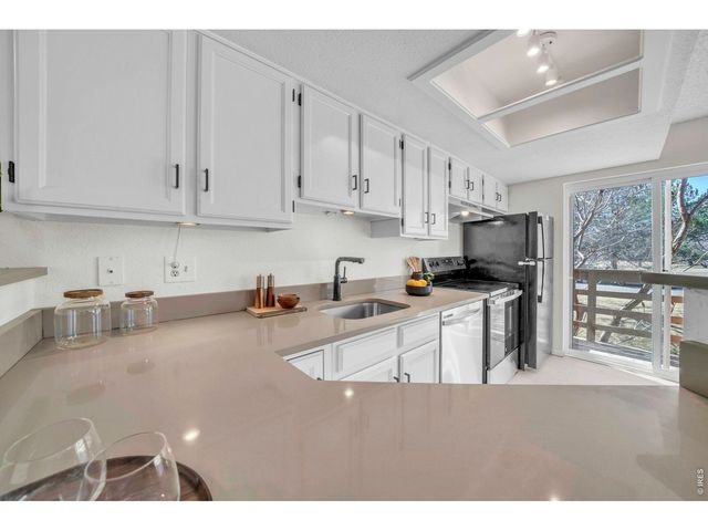 6112 Habitat Dr 2, Boulder, CO 80301