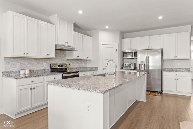 569 Wilsons Farm Drive, Fortville, IN 46040