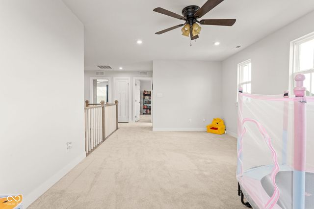 569 Wilsons Farm Drive, Fortville, IN 46040