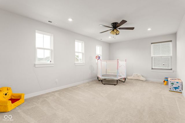 569 Wilsons Farm Drive, Fortville, IN 46040