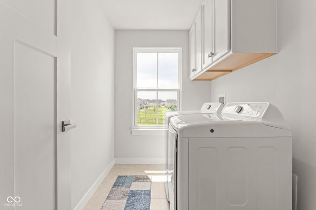 569 Wilsons Farm Drive, Fortville, IN 46040