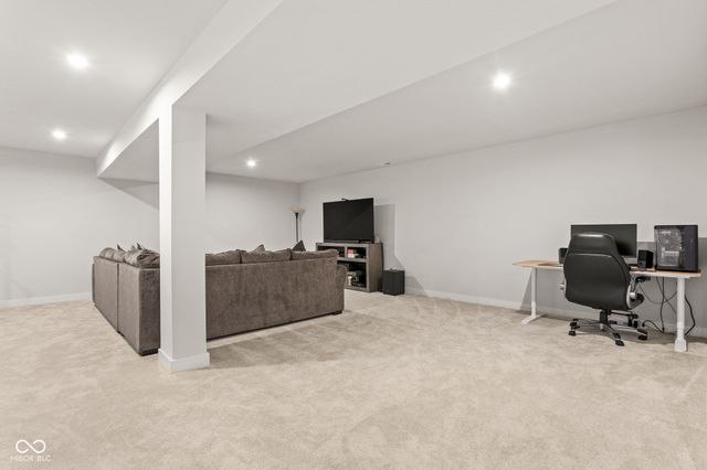 569 Wilsons Farm Drive, Fortville, IN 46040