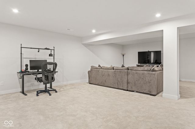 569 Wilsons Farm Drive, Fortville, IN 46040