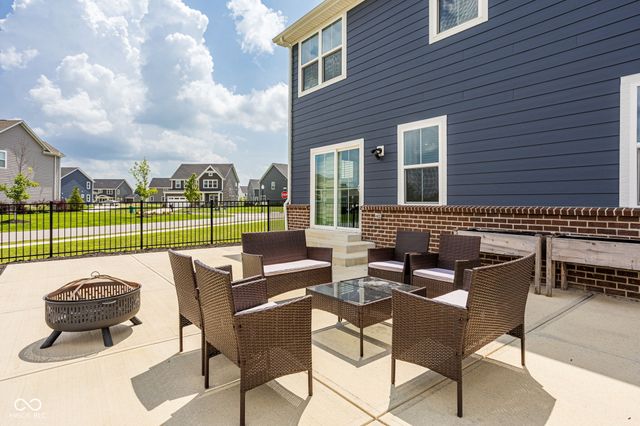 569 Wilsons Farm Drive, Fortville, IN 46040