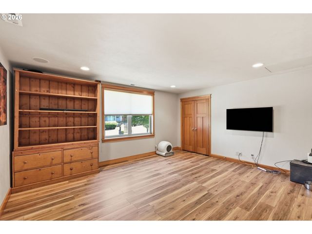 6287 FERNHILL Loop, Springfield, OR 97478