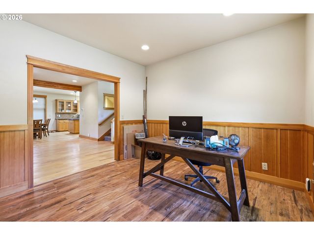 6287 FERNHILL Loop, Springfield, OR 97478