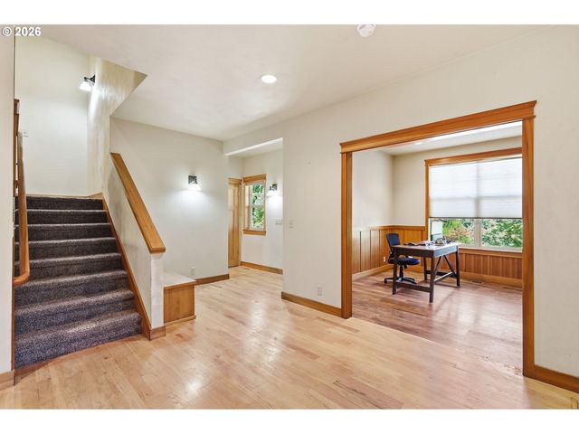 6287 FERNHILL Loop, Springfield, OR 97478