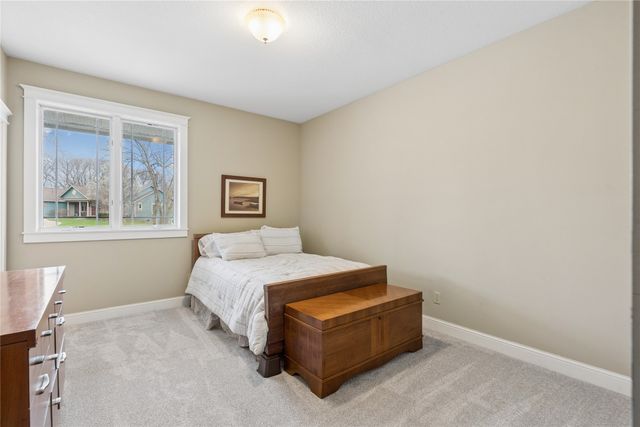 36599 River Oaks Circle, Cumming, IA 50061