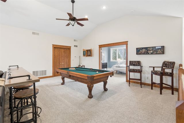 36599 River Oaks Circle, Cumming, IA 50061