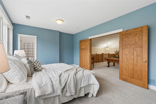 36599 River Oaks Circle, Cumming, IA 50061
