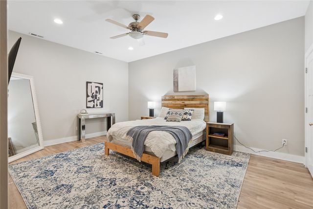 36599 River Oaks Circle, Cumming, IA 50061