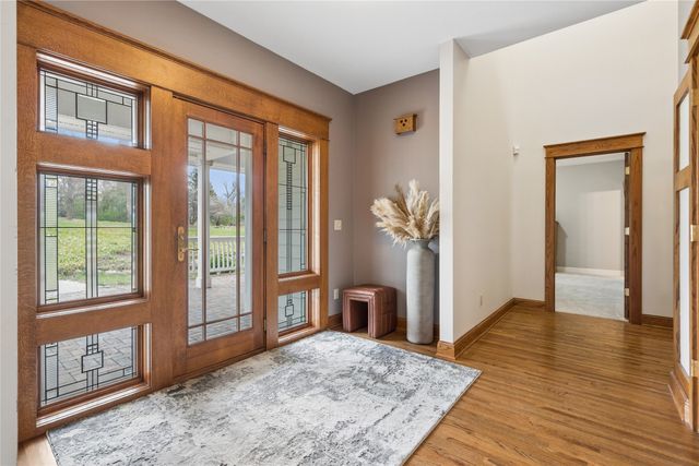 36599 River Oaks Circle, Cumming, IA 50061