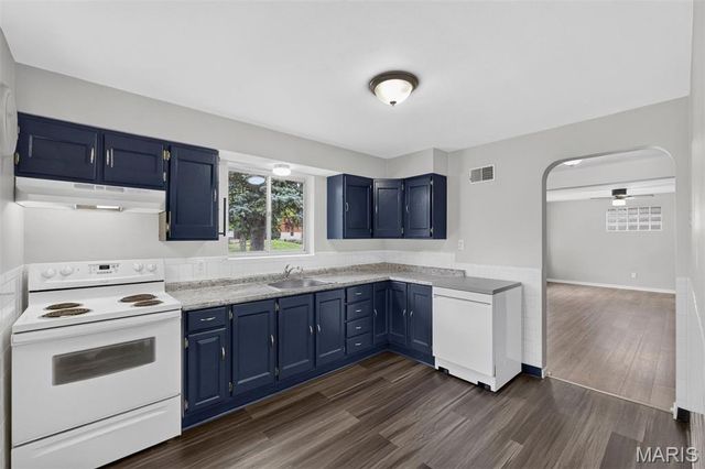 9016 Bessemer Avenue, Berkeley, MO 63134
