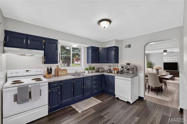 9016 Bessemer Avenue, Berkeley, MO 63134