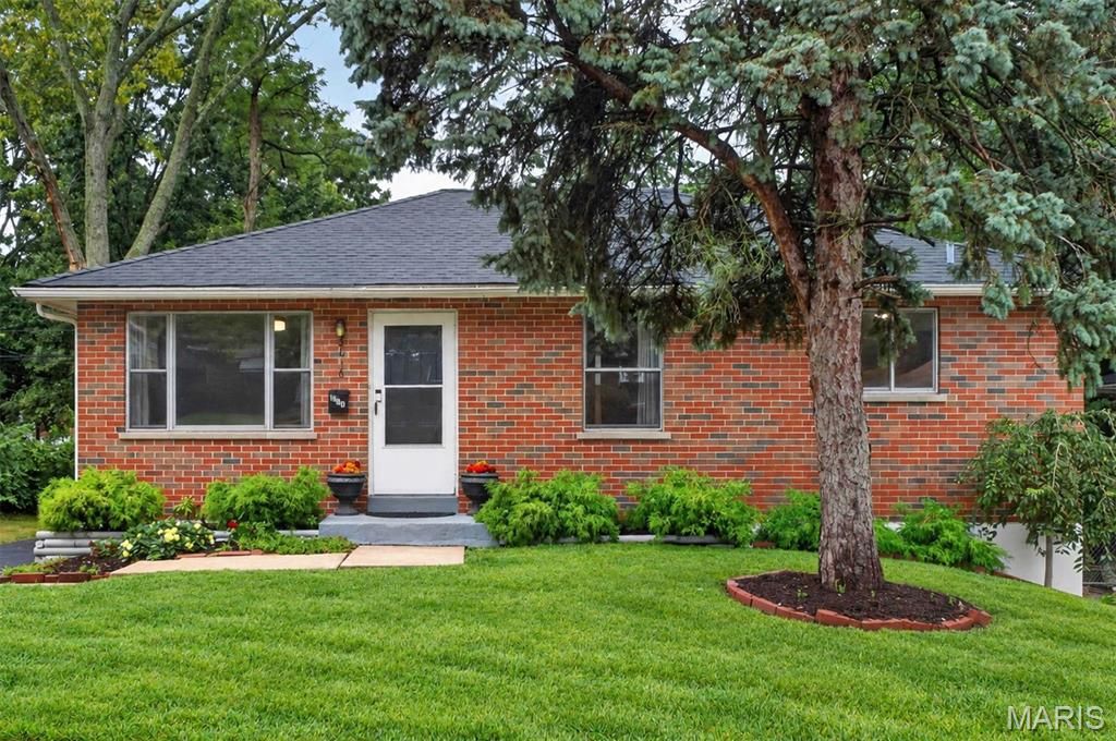 9016 Bessemer Avenue, Berkeley, MO 63134