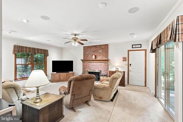 1200 ASH LN, Lebanon, PA 17042