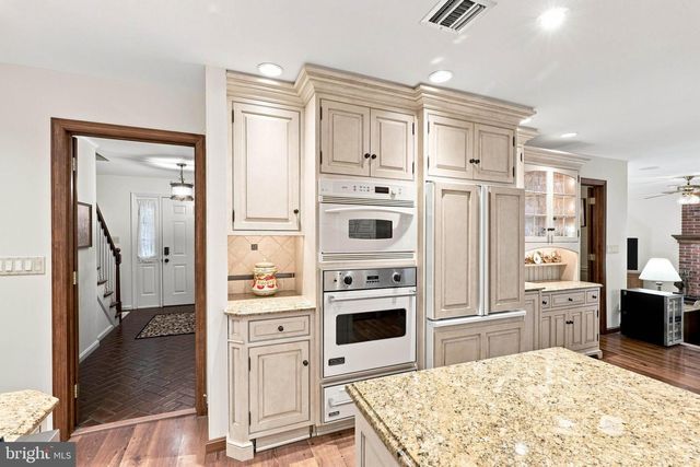 1200 ASH LN, Lebanon, PA 17042