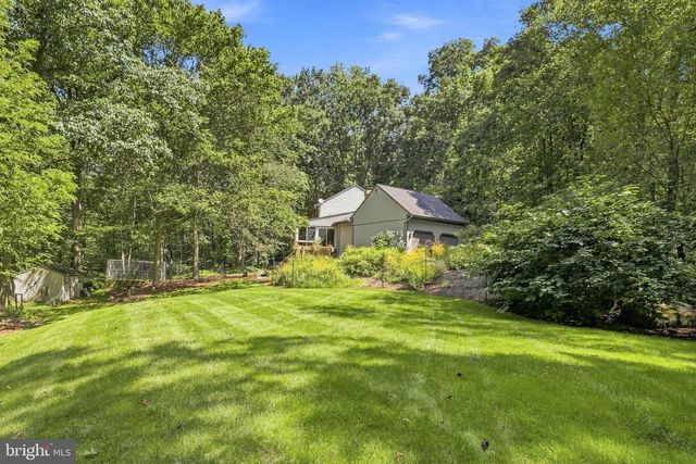 1200 ASH LN, Lebanon, PA 17042