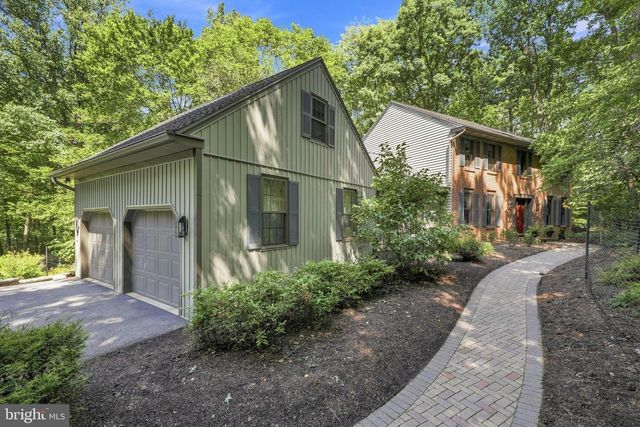 1200 ASH LN, Lebanon, PA 17042