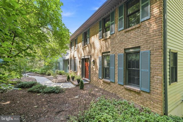 1200 ASH LN, Lebanon, PA 17042
