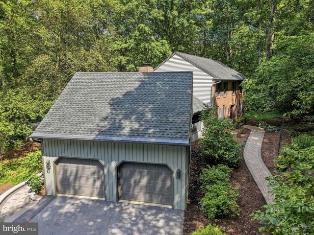 1200 ASH LN, Lebanon, PA 17042