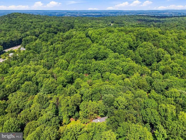 1200 ASH LN, Lebanon, PA 17042