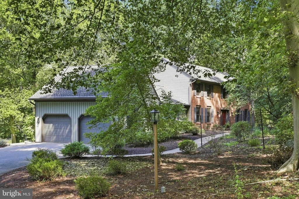 1200 ASH LN, Lebanon, PA 17042