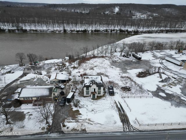 332 Hudson Avenue, Mechanicville, NY 12118