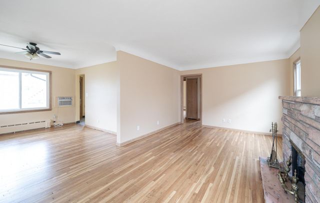1044 Cumberland Street, Saint Paul, MN 55117