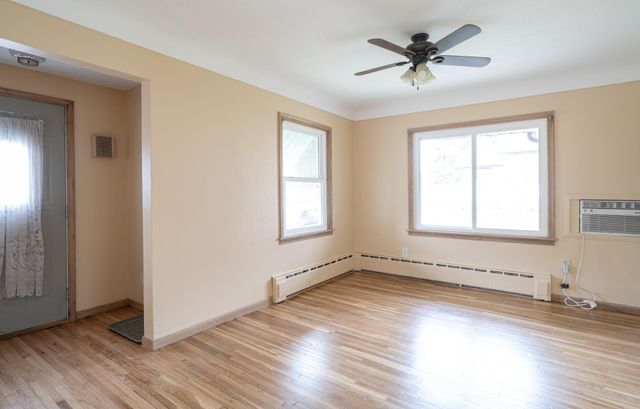 1044 Cumberland Street, Saint Paul, MN 55117