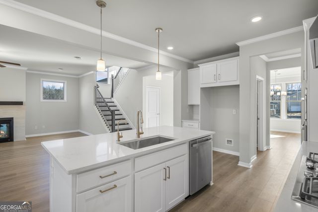 8935 Avonbrook Close, Ball Ground, GA 30107