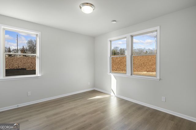 8935 Avonbrook Close, Ball Ground, GA 30107