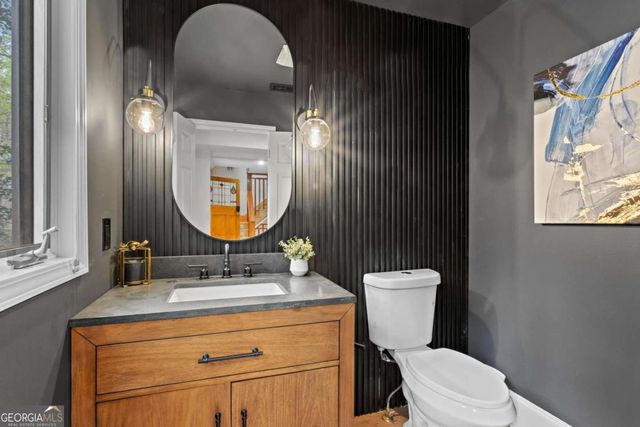 1890 Spalding Drive, Atlanta, GA 30350