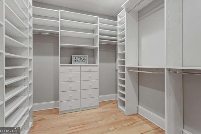 1890 Spalding Drive, Atlanta, GA 30350