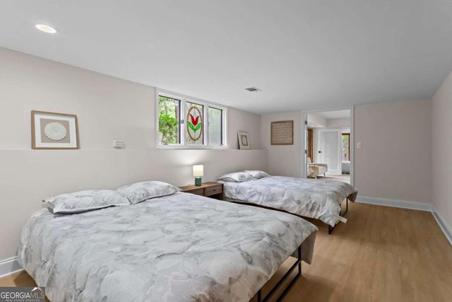 1890 Spalding Drive, Atlanta, GA 30350