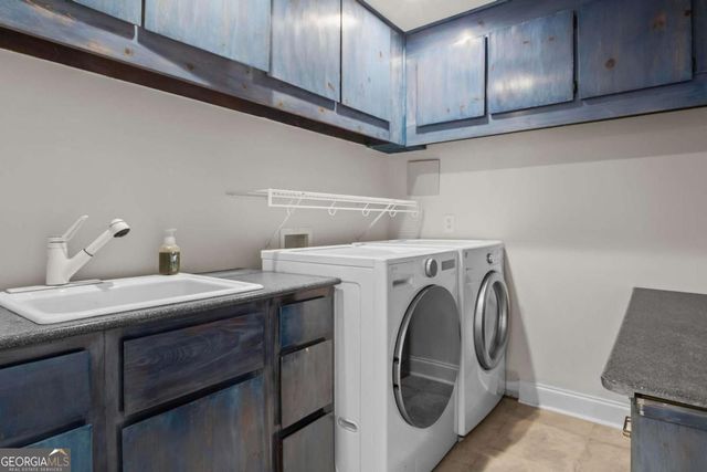 1890 Spalding Drive, Atlanta, GA 30350