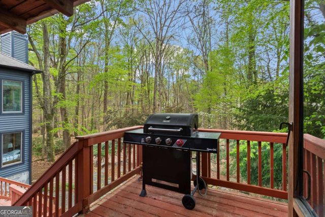 1890 Spalding Drive, Atlanta, GA 30350