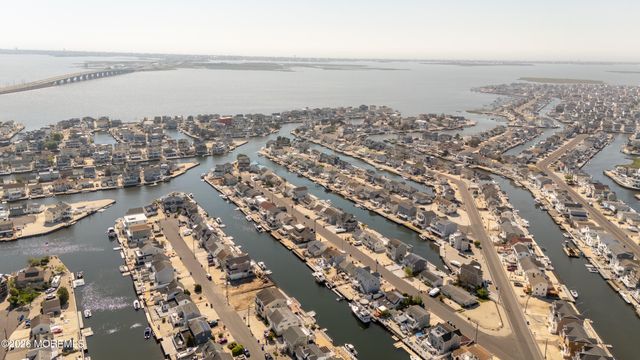 45 Frank Drive, Beach Haven West, NJ 08050