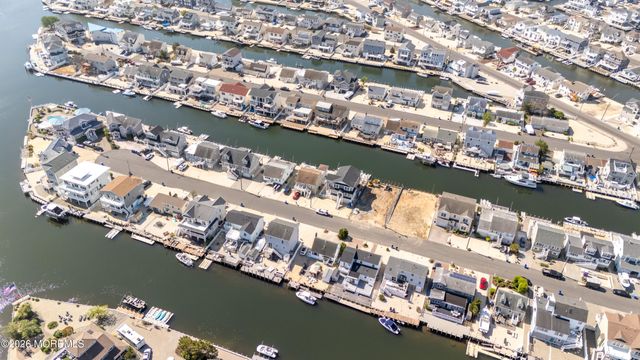 45 Frank Drive, Beach Haven West, NJ 08050