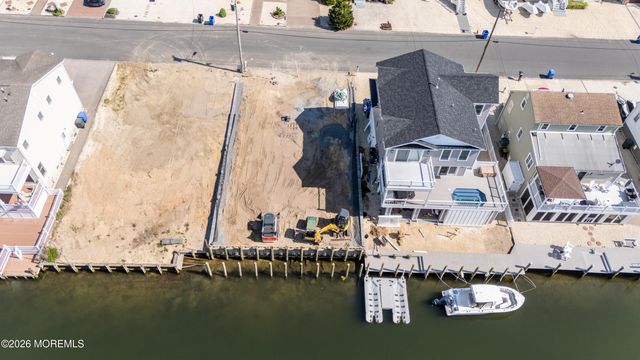 45 Frank Drive, Beach Haven West, NJ 08050