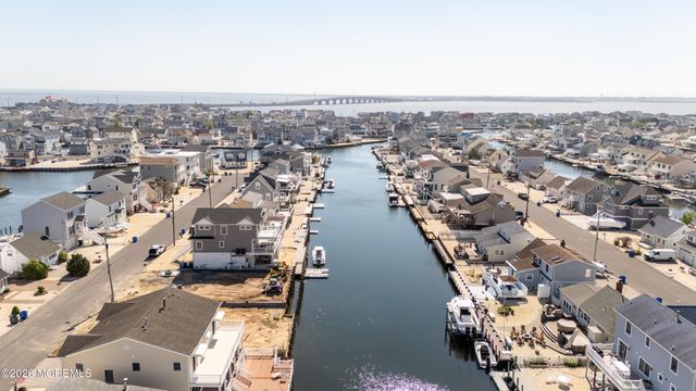 45 Frank Drive, Beach Haven West, NJ 08050