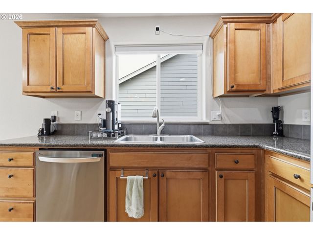 948 SALAMANDER Rd, Jefferson, OR 97352